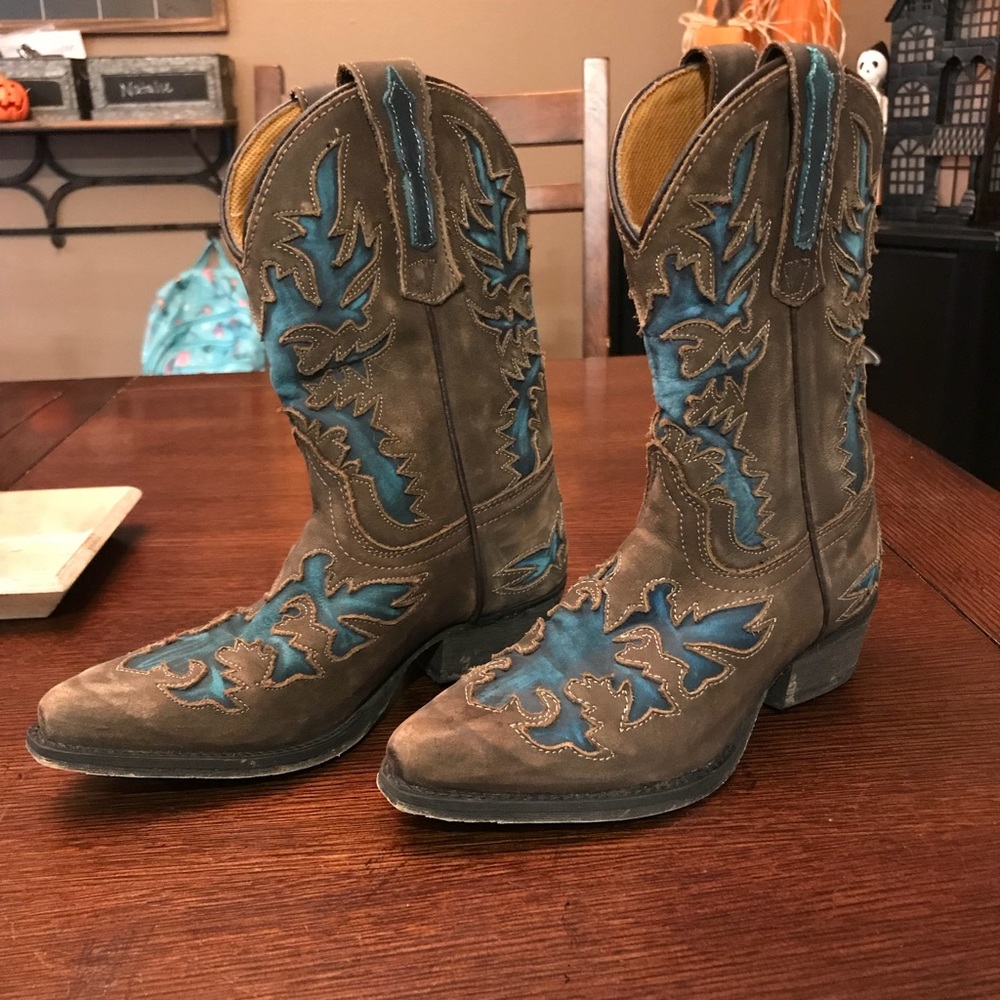 Kids cowboy boots